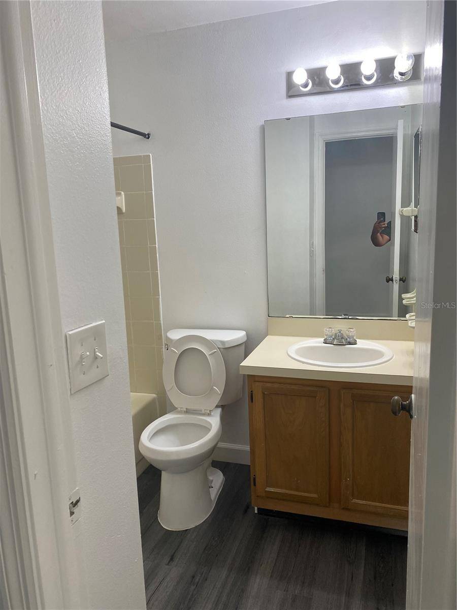 Tampa, FL 33615,8708 COBBLER PL