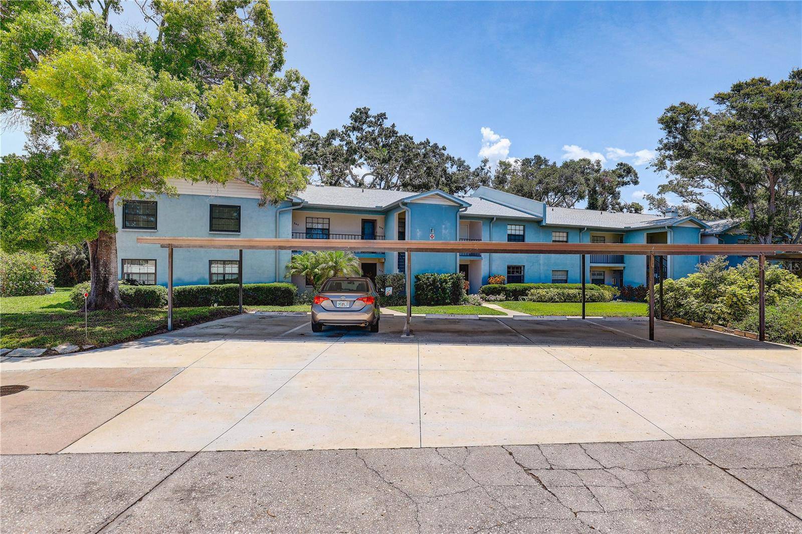Seminole, FL 33772,11800 PARK BLVD #208