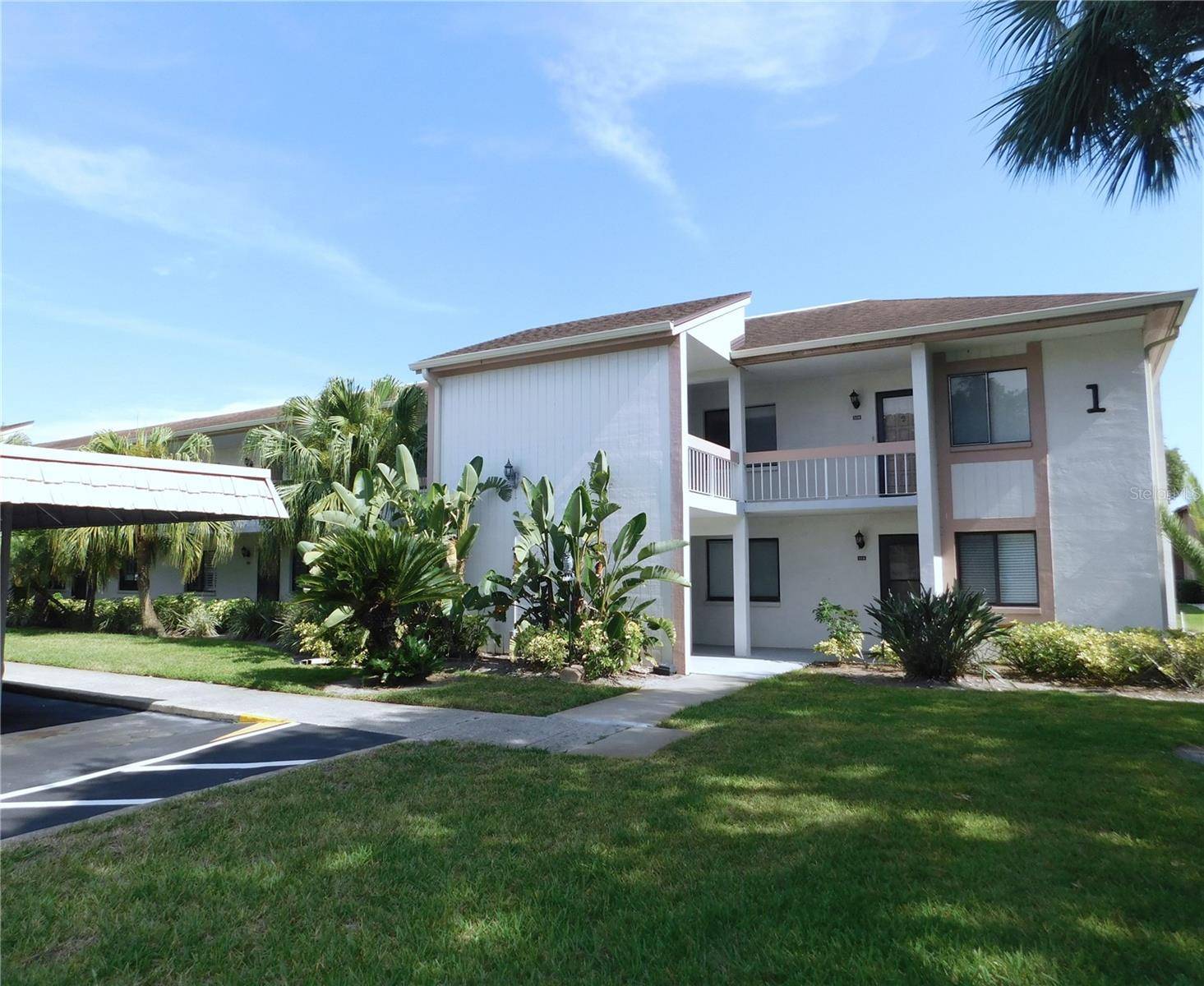 Oldsmar, FL 34677,111 LAKEVIEW PL