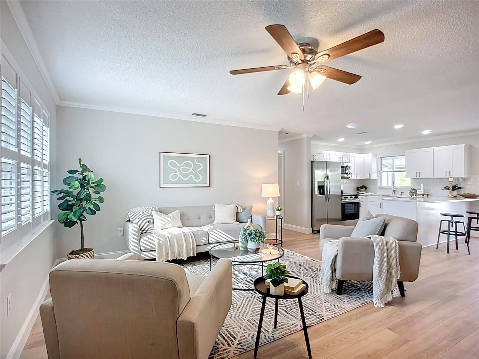 Gibsonton, FL 33534,9929 BAY DR