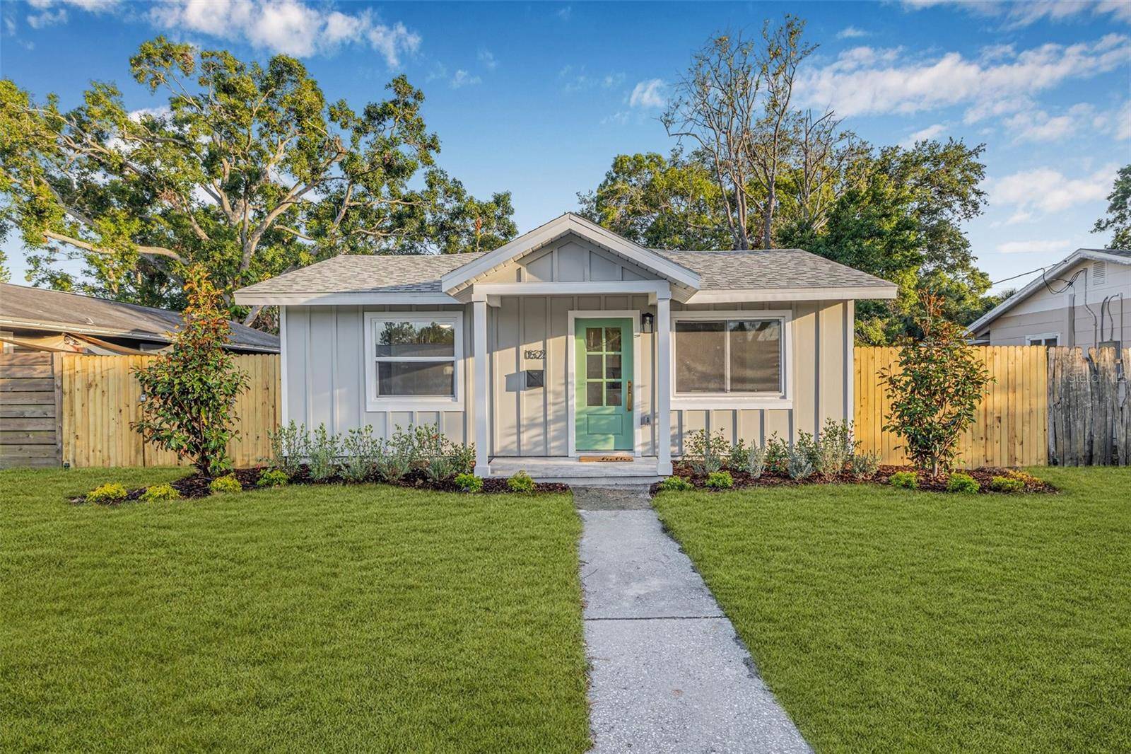 St Petersburg, FL 33703,1052 55TH AVE N