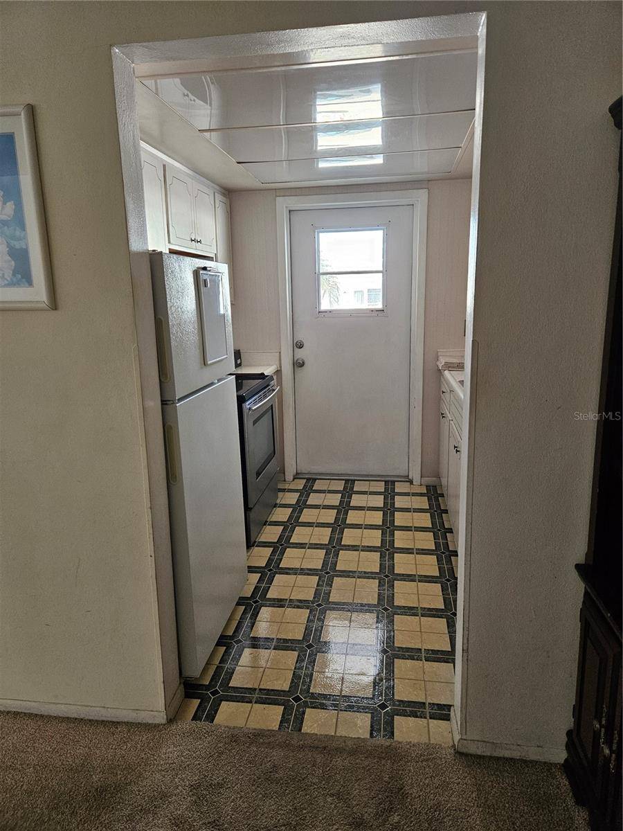 Clearwater, FL 33755,1221 DREW ST #C10