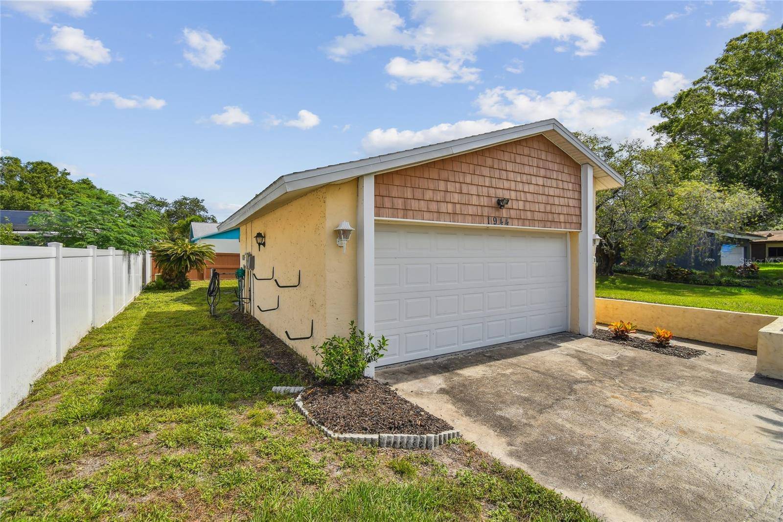 Clearwater, FL 33763,1944 HASTINGS LN