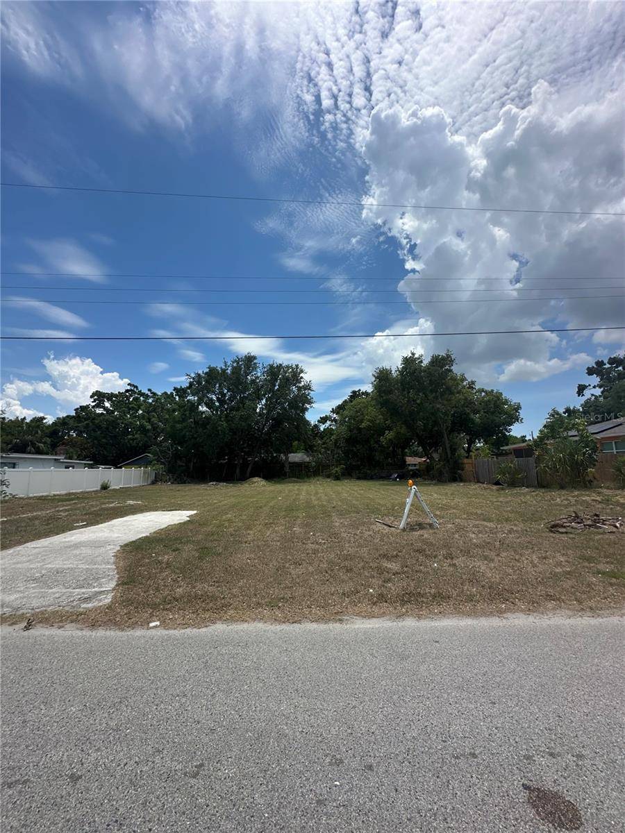 Tampa, FL 33607,1714 W ST JOHN ST