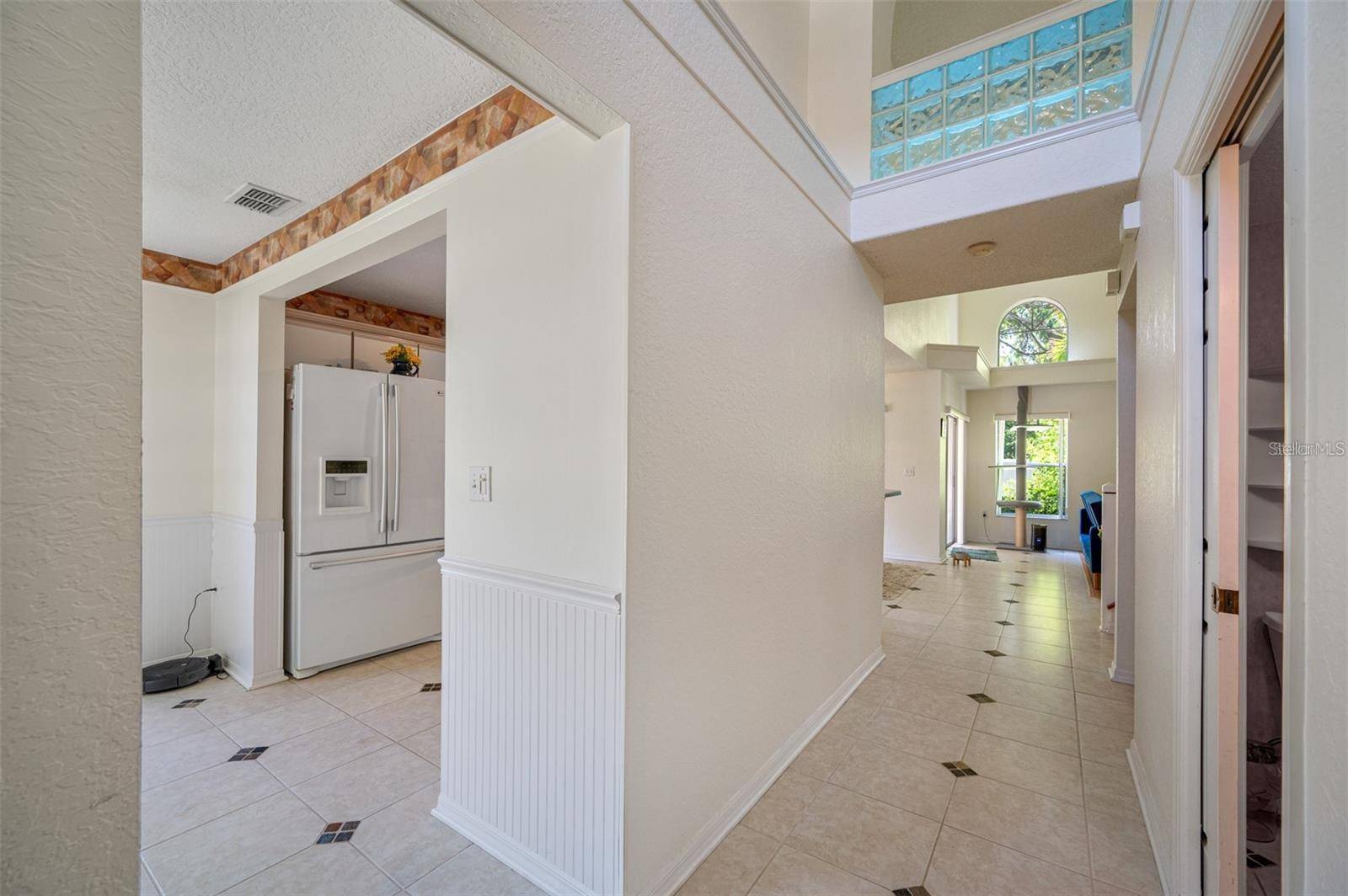 Seminole, FL 33777,8980 ANTIGUA DR