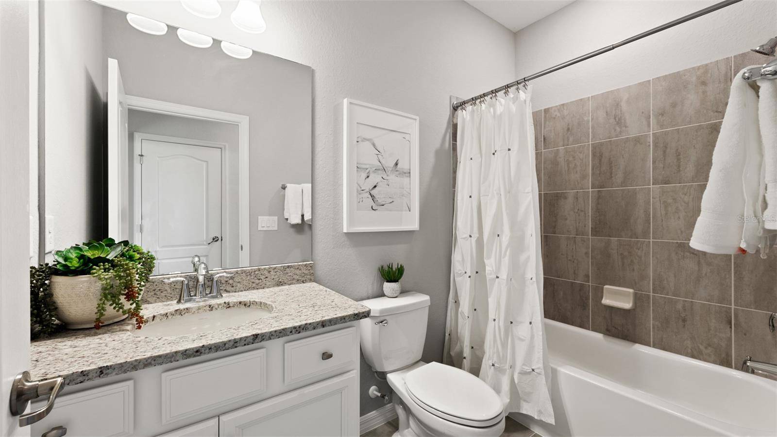 Bradenton, FL 34211,15107 OXFORD GREY DR