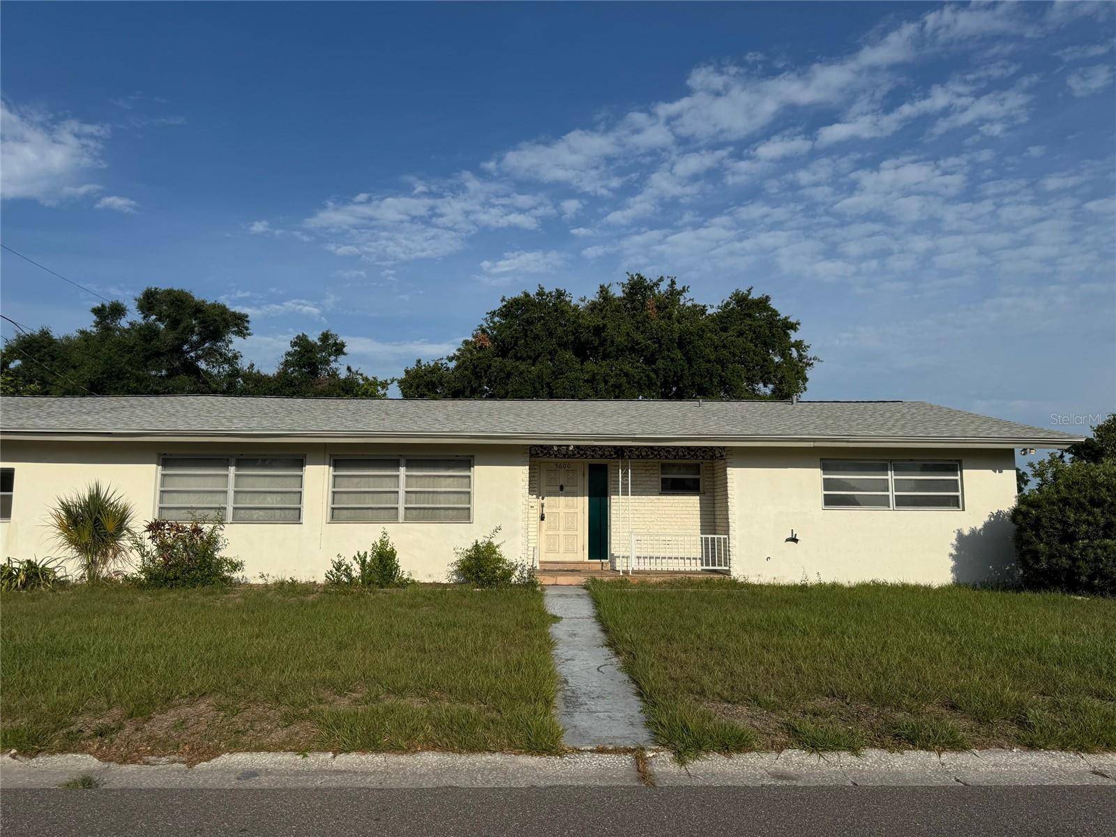 St Petersburg, FL 33710,5600 9TH AVE N