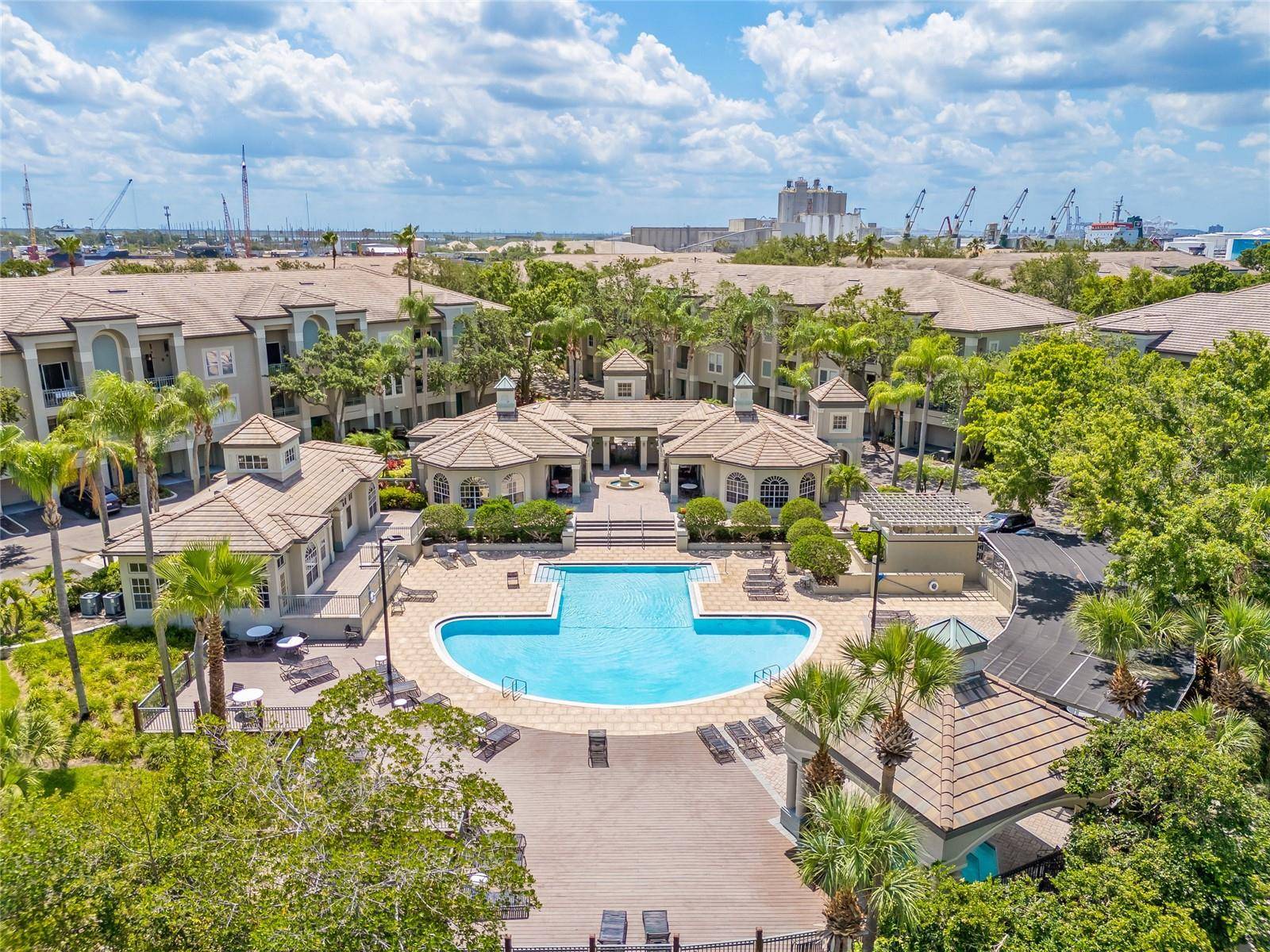 Tampa, FL 33602,741 MAINSAIL DR