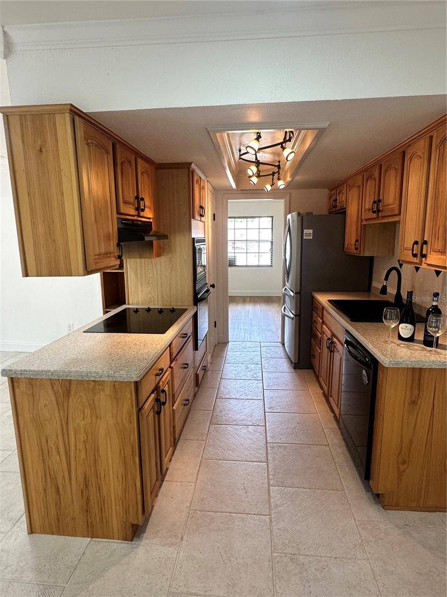 Brandon, FL 33511,3701 SOUTHVIEW DR