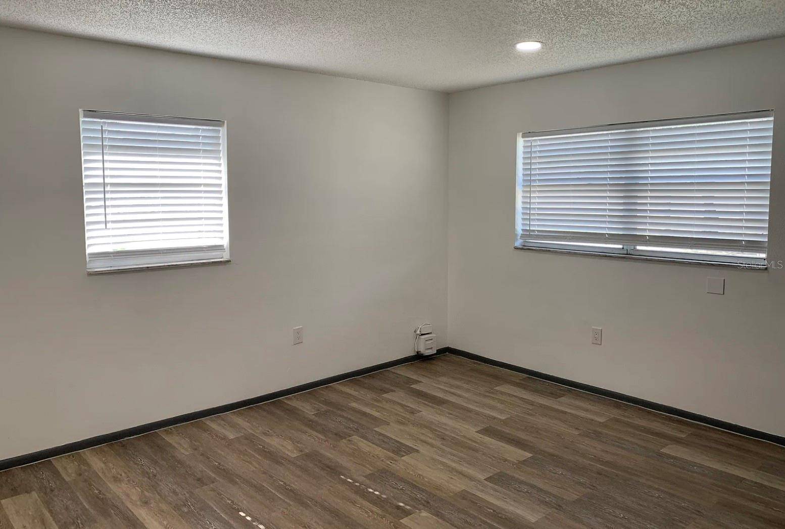 Tampa, FL 33607,1913 W CHESTNUT ST