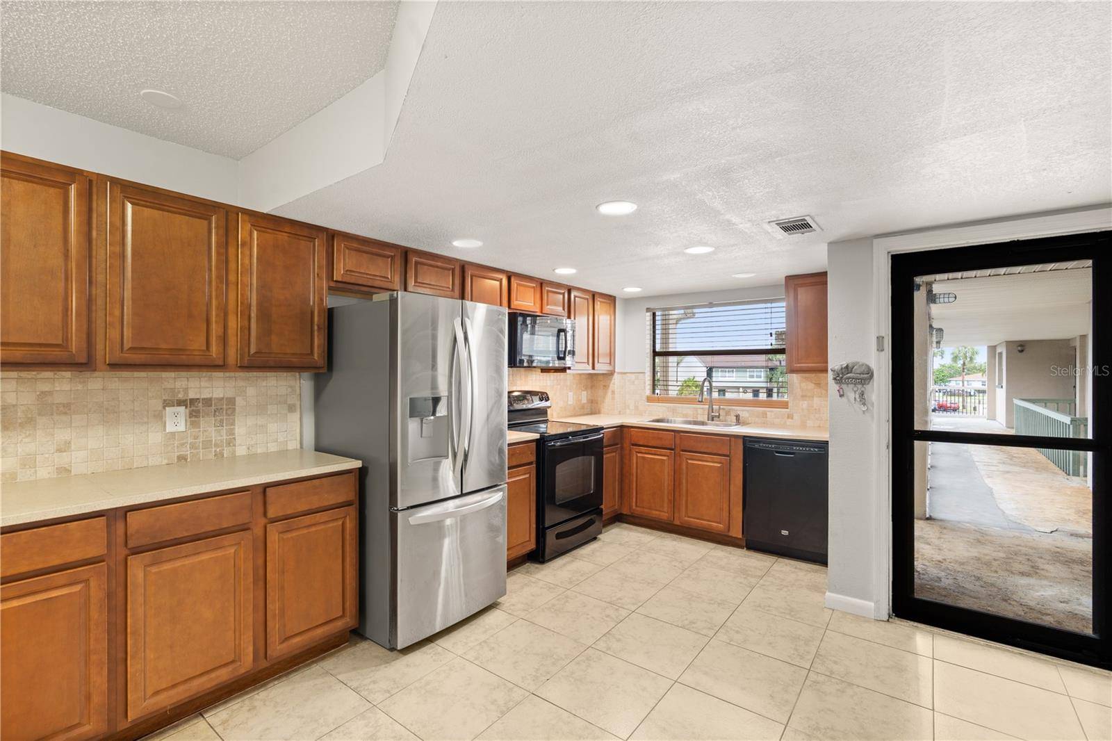 Apollo Beach, FL 33572,1028 APOLLO BEACH BLVD #203