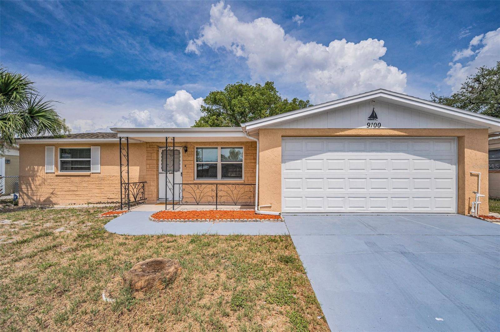 Port Richey, FL 34668,9100 LUNAR LN