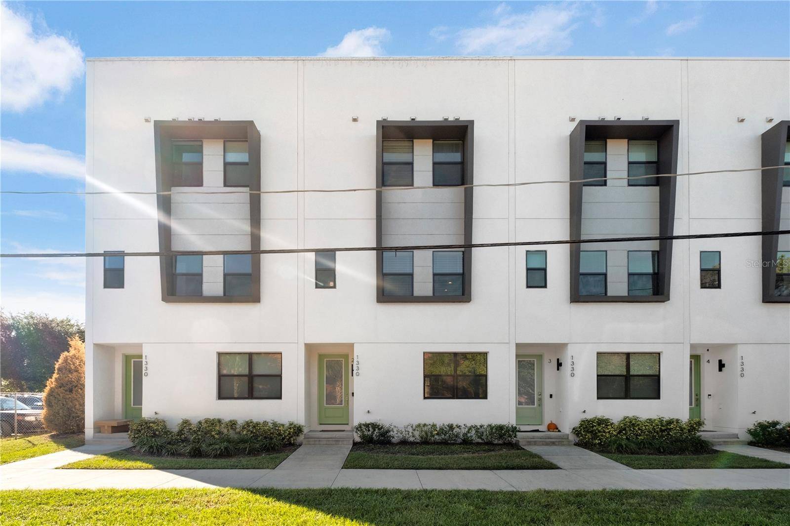 Tampa, FL 33606,1330 W GRAY ST #2