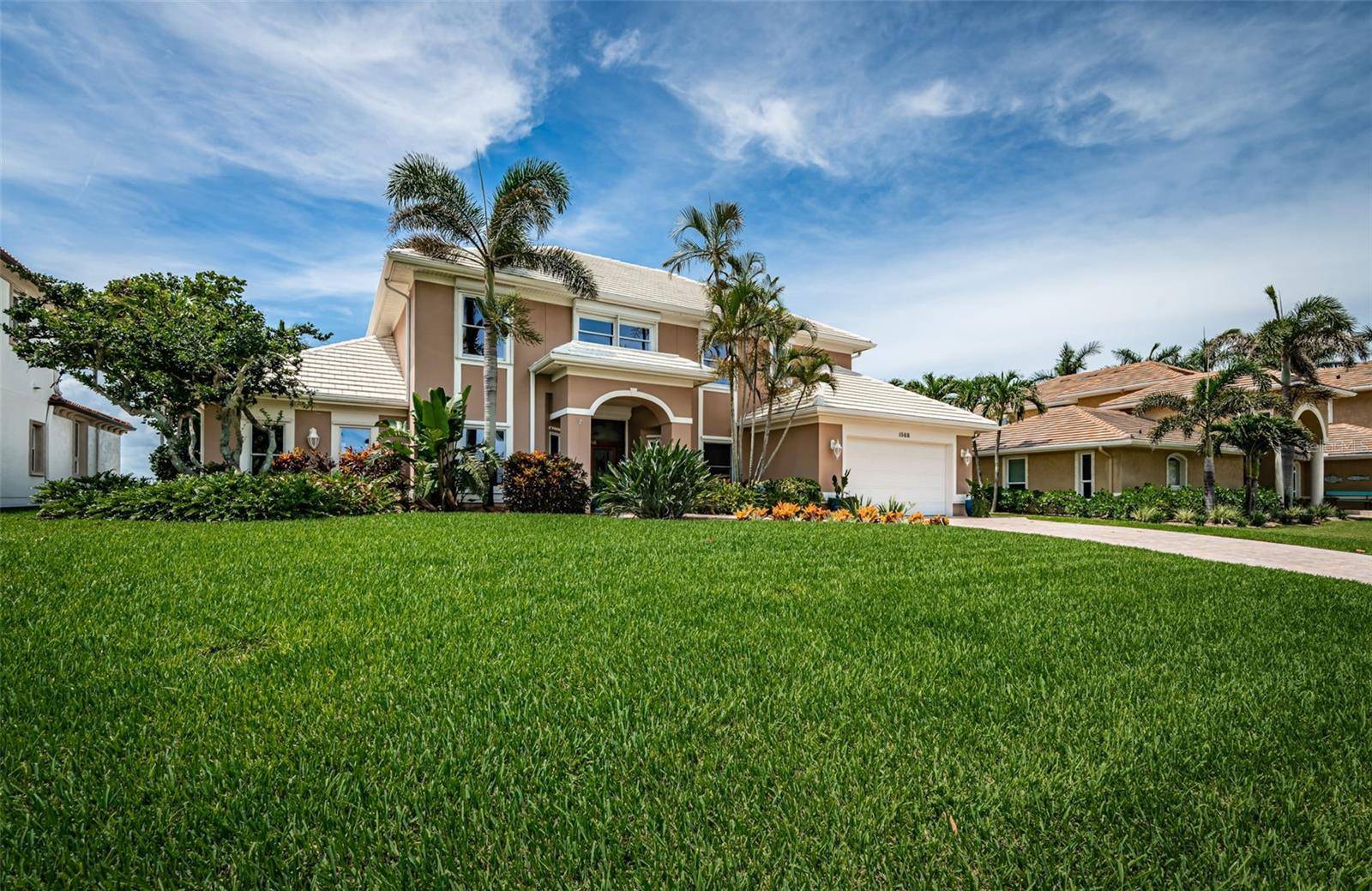 St Petersburg, FL 33703,1988 CAROLINA CIR NE