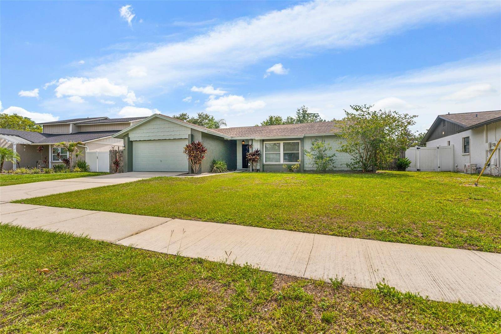 Tampa, FL 33624,15917 CRYING WIND DR