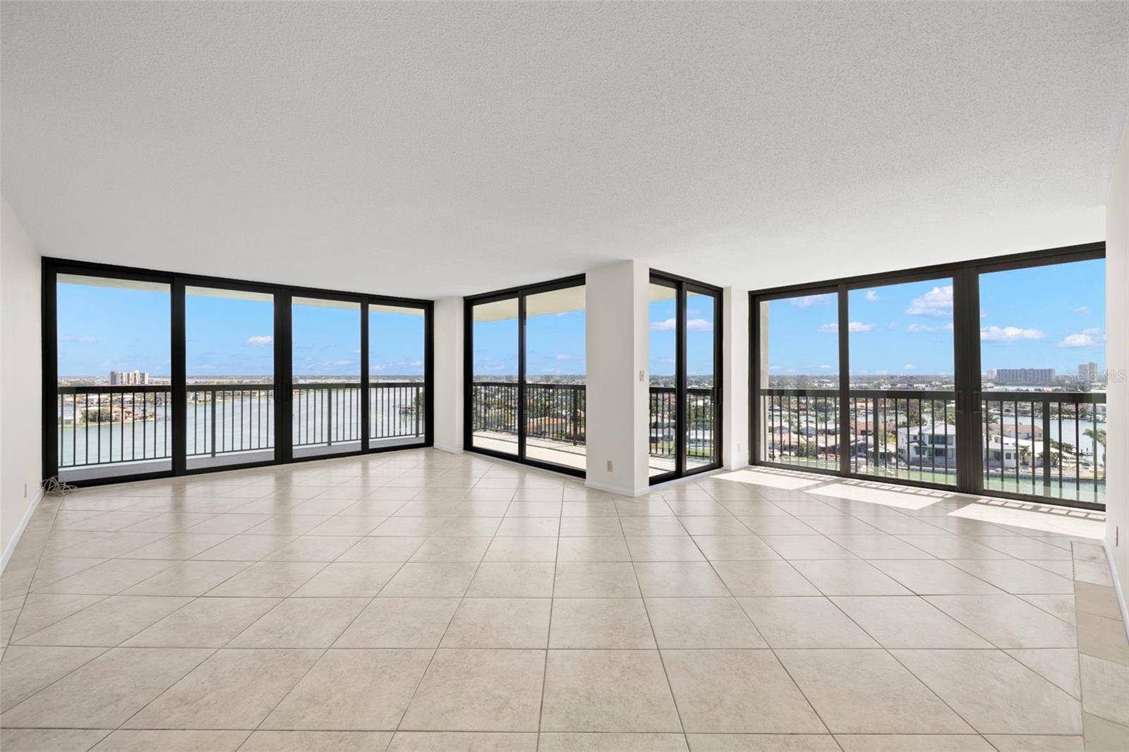 St Pete Beach, FL 33706,9425 BLIND PASS RD #1008