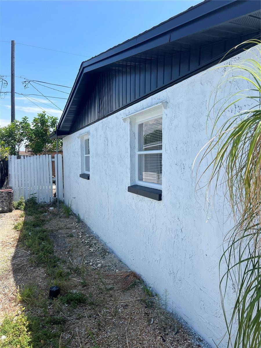 Holiday, FL 34691,3844 CEDARWOOD DR