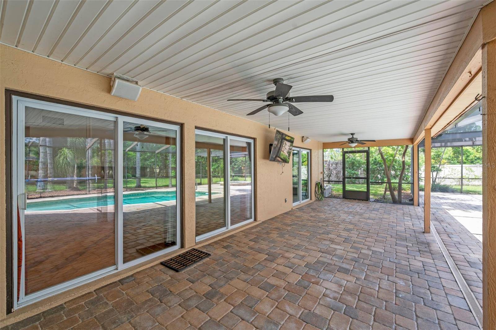 Dunedin, FL 34698,1695 CINNAMON LN
