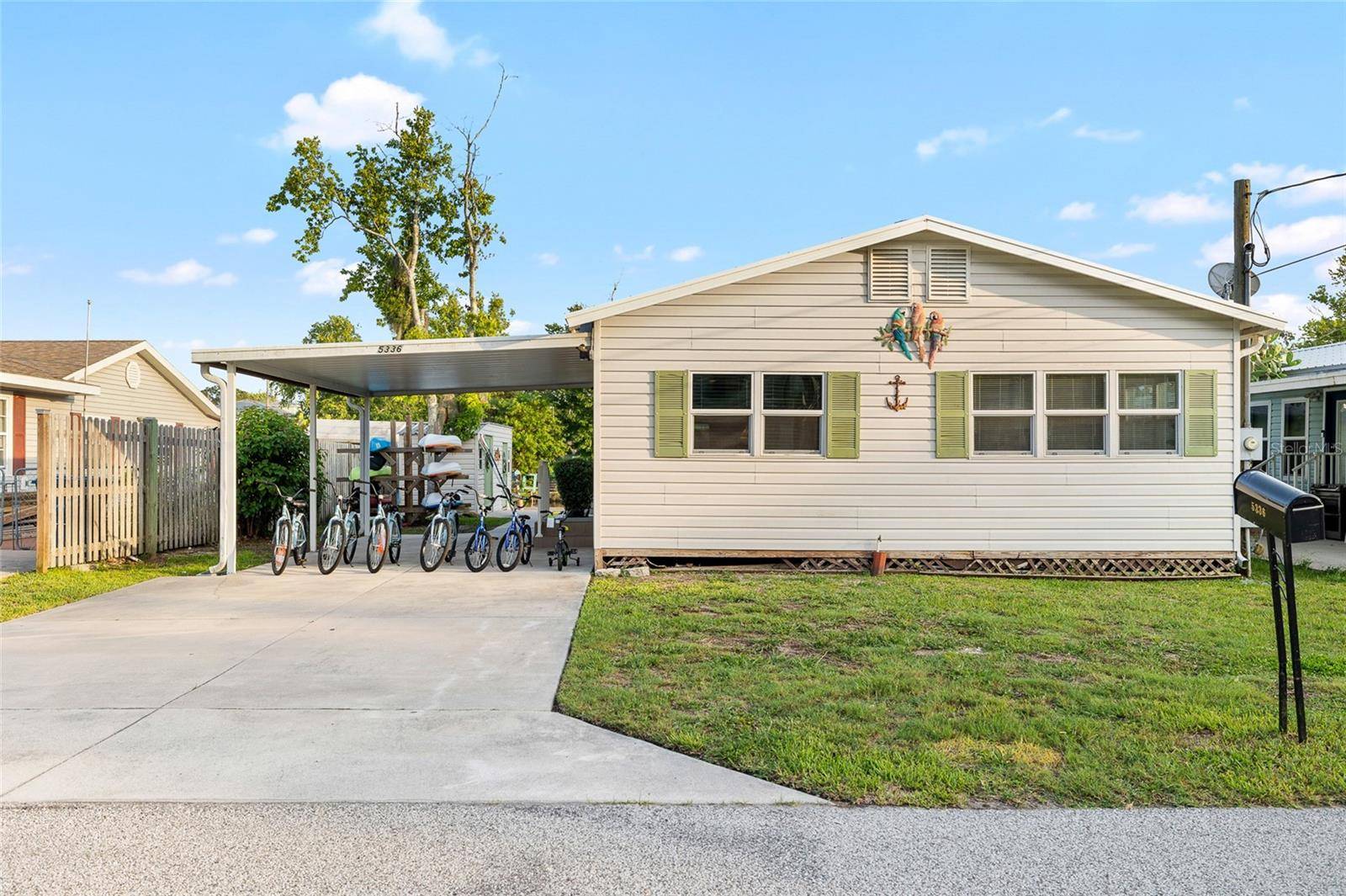 Weeki Wachee, FL 34607,5336 CIRCLE DR