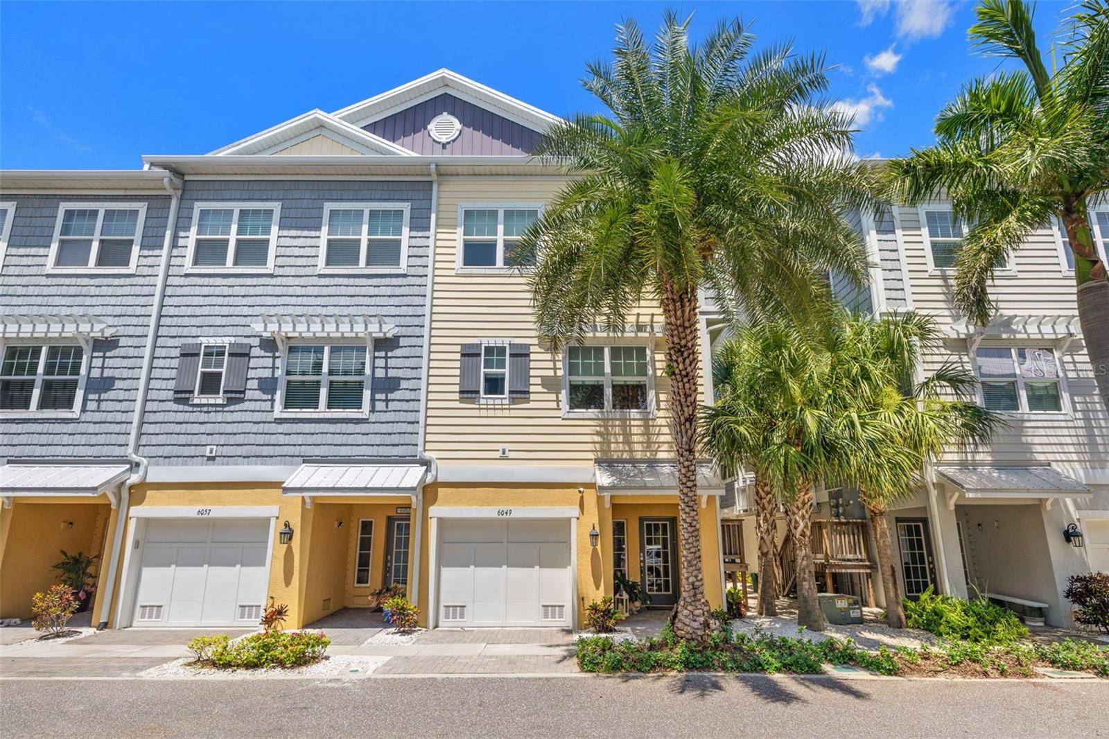 St Petersburg, FL 33712,6049 MOORINGS DR S
