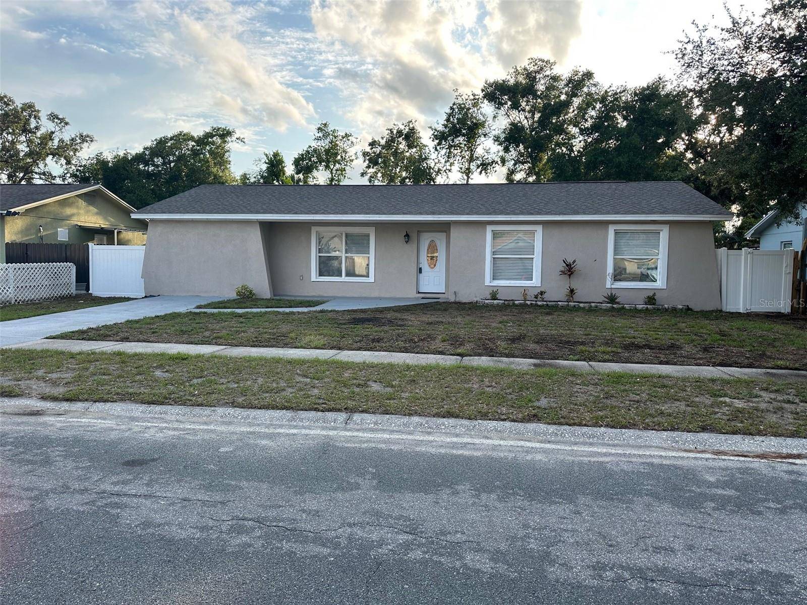 Brandon, FL 33510,1215 WINDSOR CIR