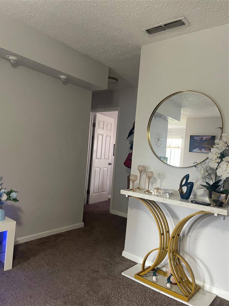 Tampa, FL 33614,3802 CORTEZ CIR #D