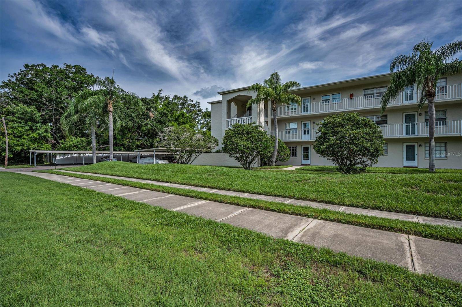 Dunedin, FL 34698,960 VIRGINIA ST #202