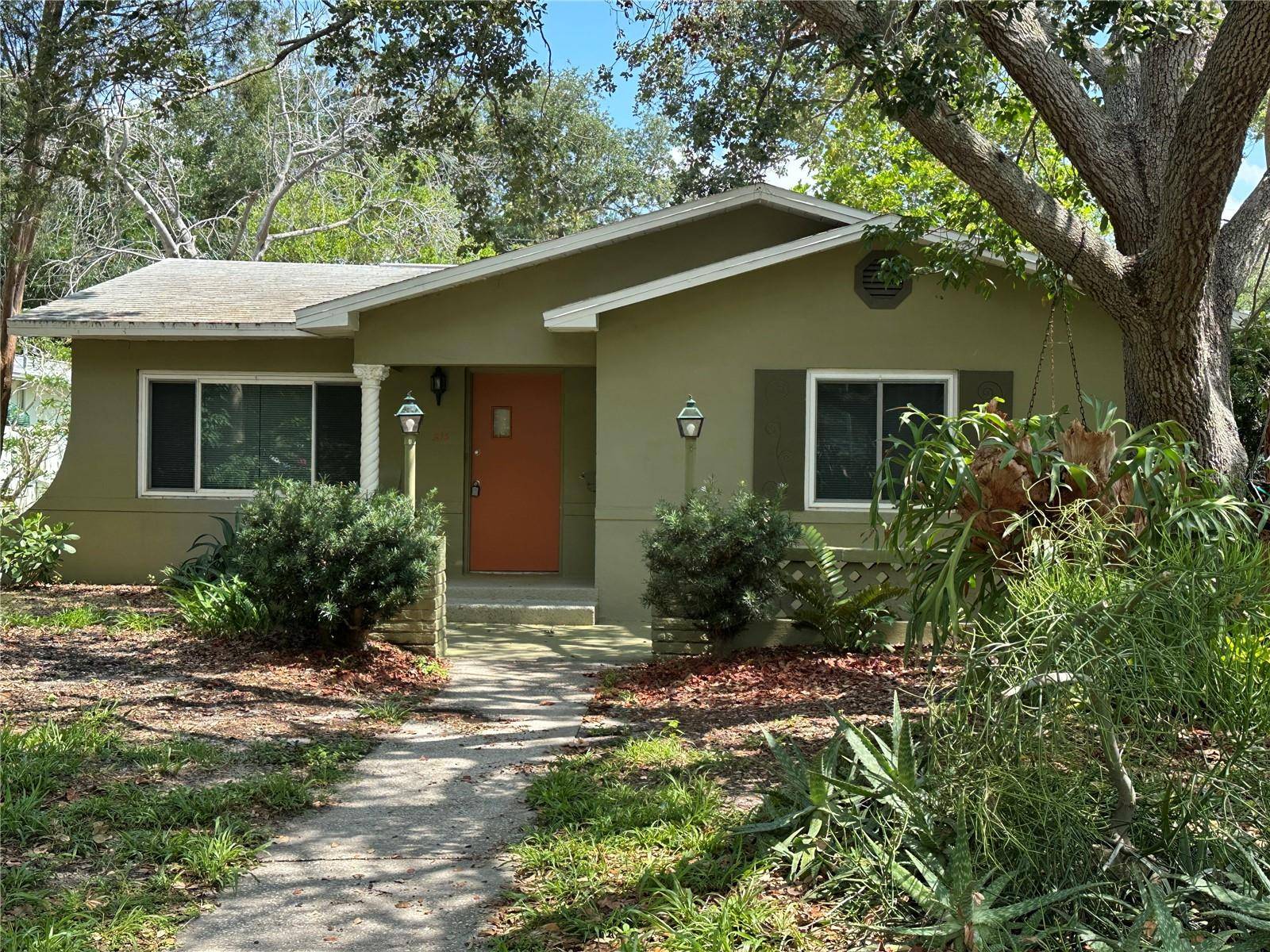 St Petersburg, FL 33704,215 24TH AVE N