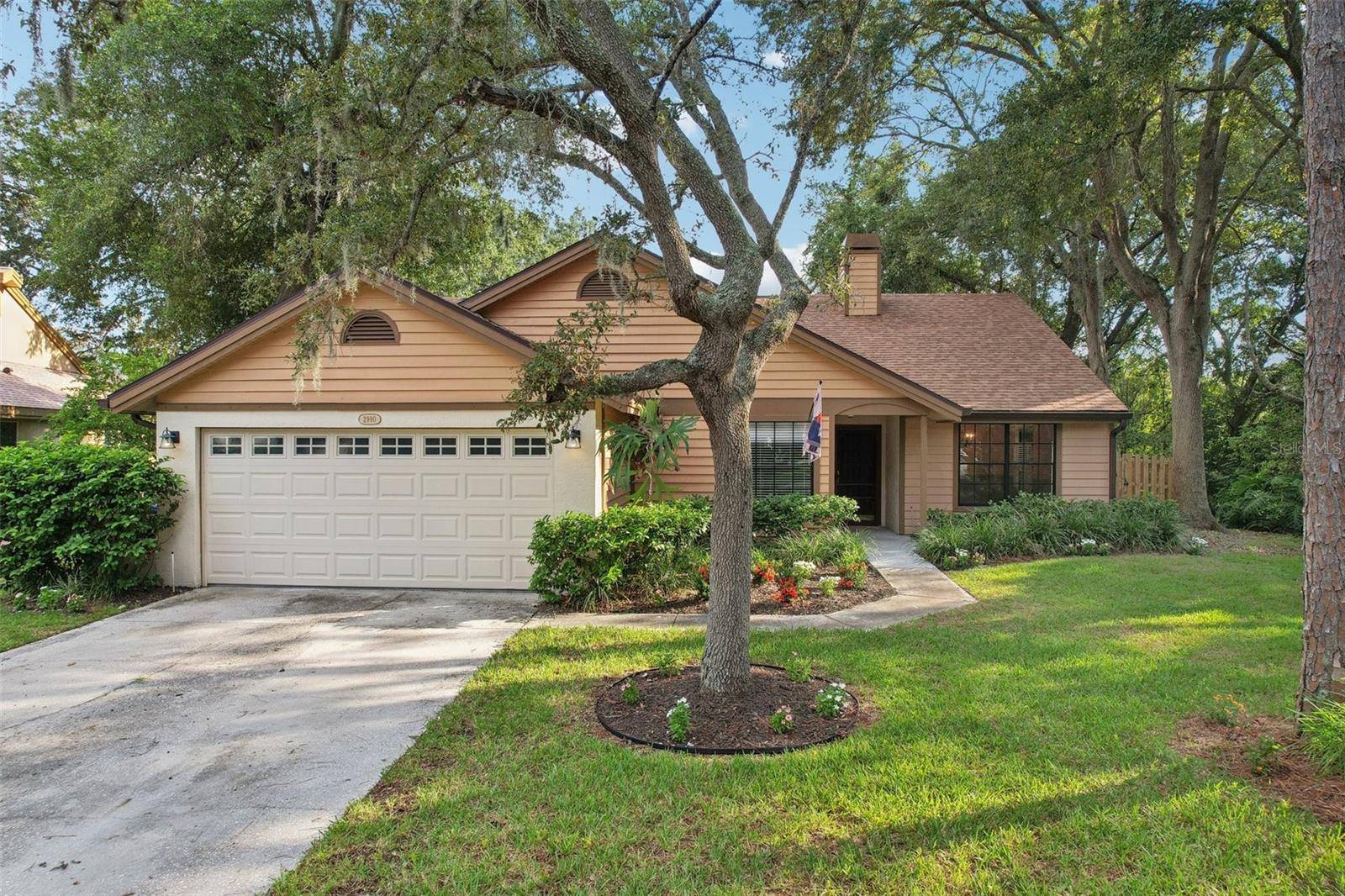 Clearwater, FL 33760,2990 LONGBROOKE WAY