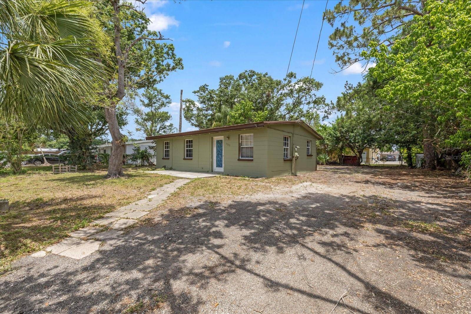 Tampa, FL 33615,9213 W ROBSON ST
