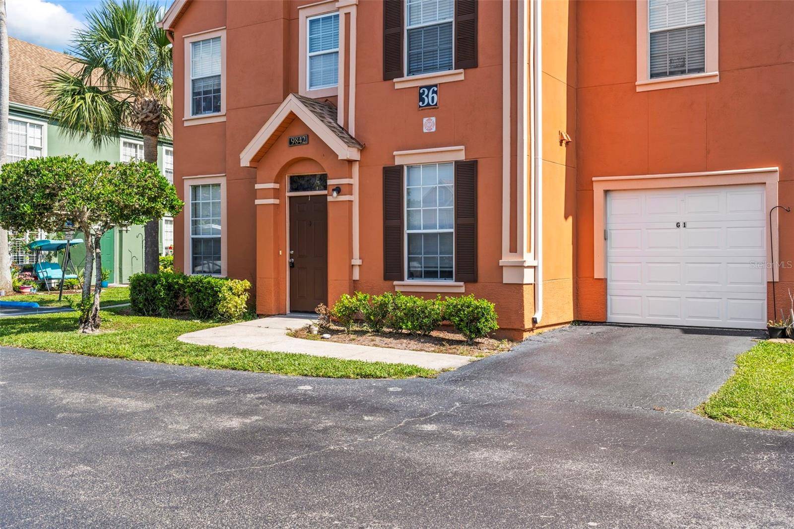 Tampa, FL 33626,9842 LAKE CHASE ISLAND WAY