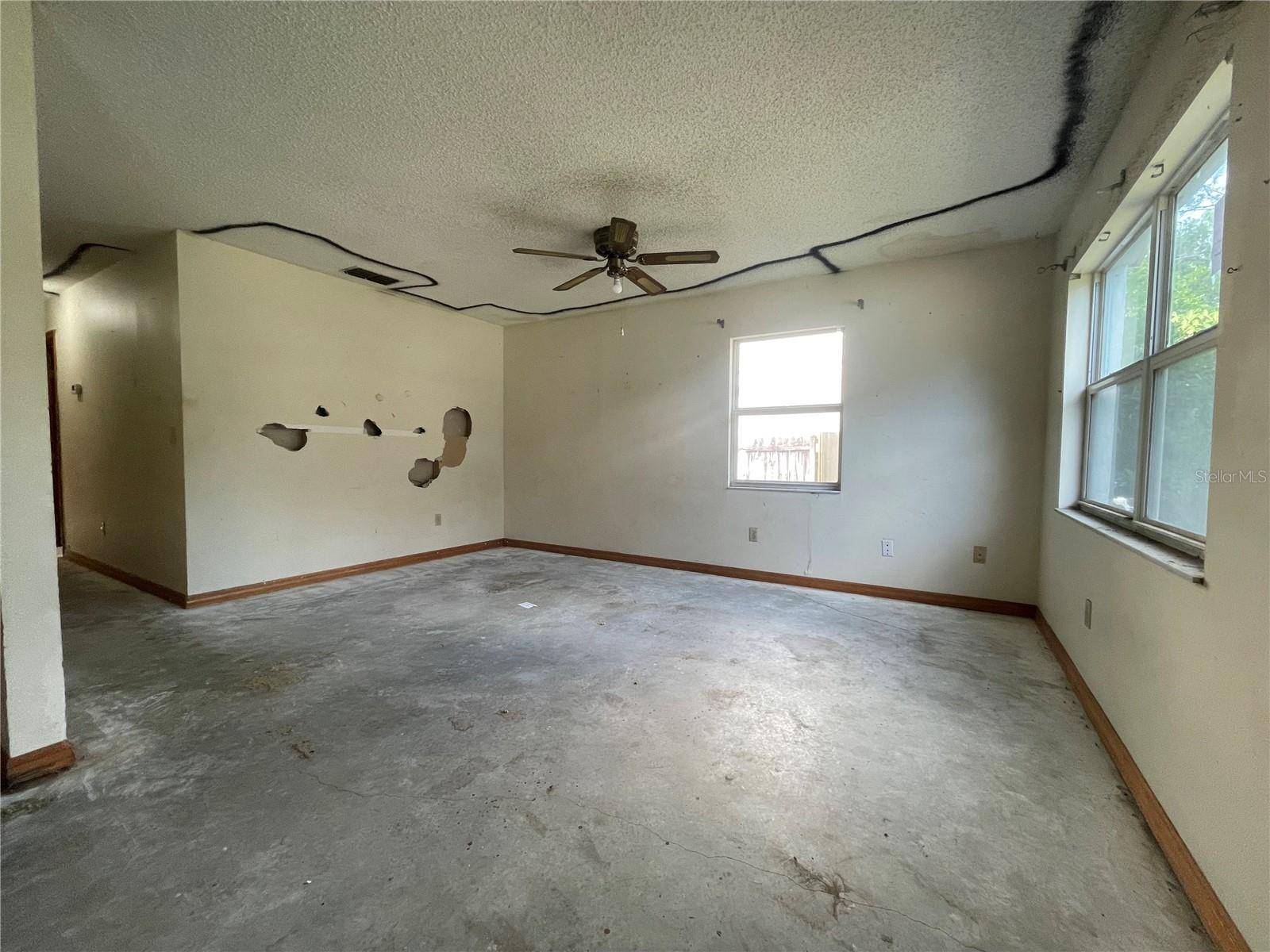 Tampa, FL 33617,5124 CHILKOOT ST