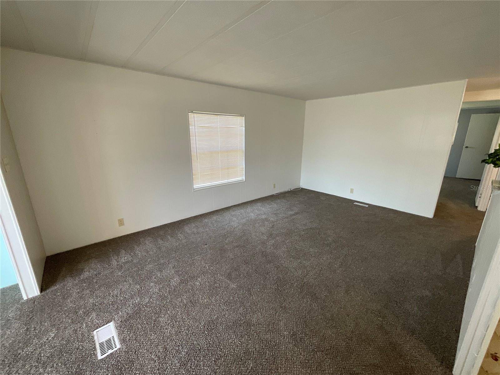 St Petersburg, FL 33716,10928 POPLAR ST NE #106