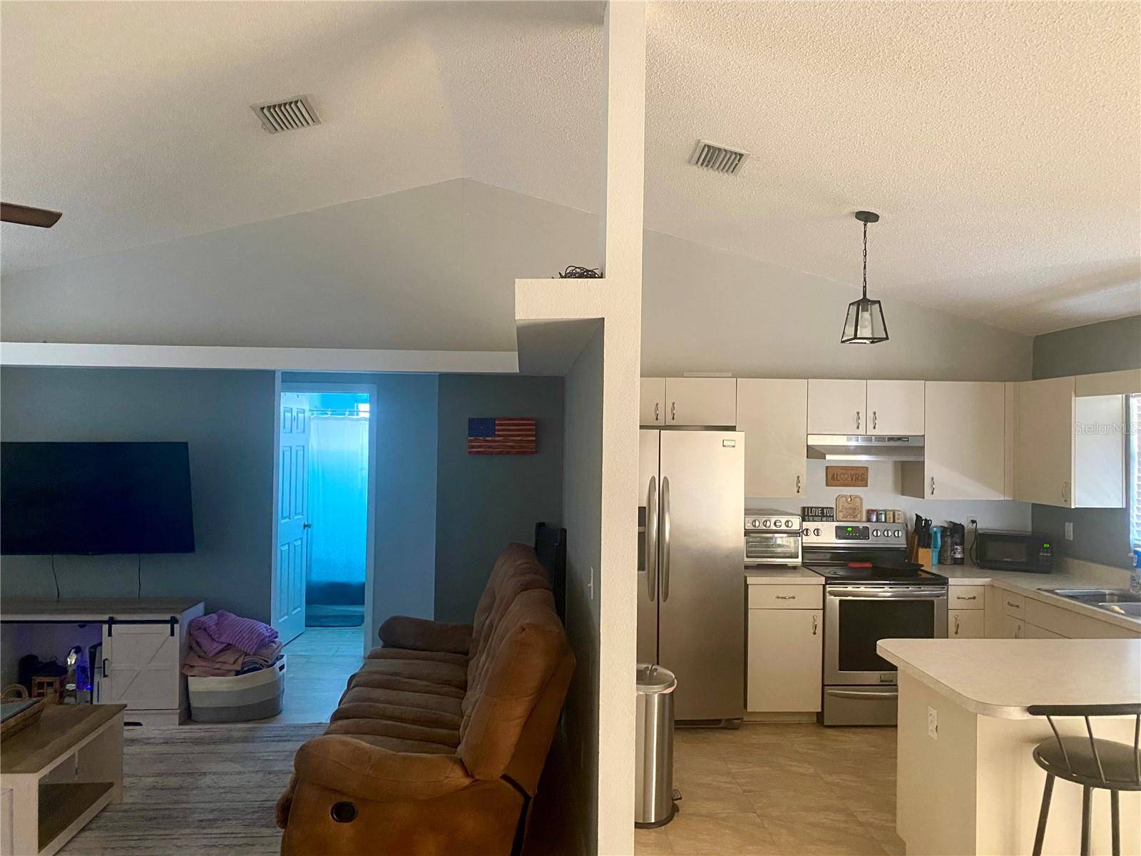 Largo, FL 33778,1602 TAYLOR LAKE CIR
