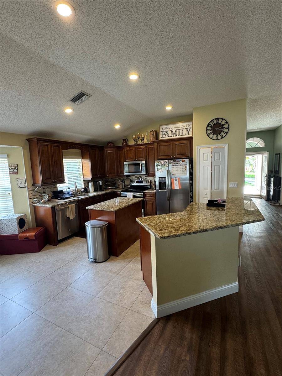 Tampa, FL 33624,5664 TUGHILL DR