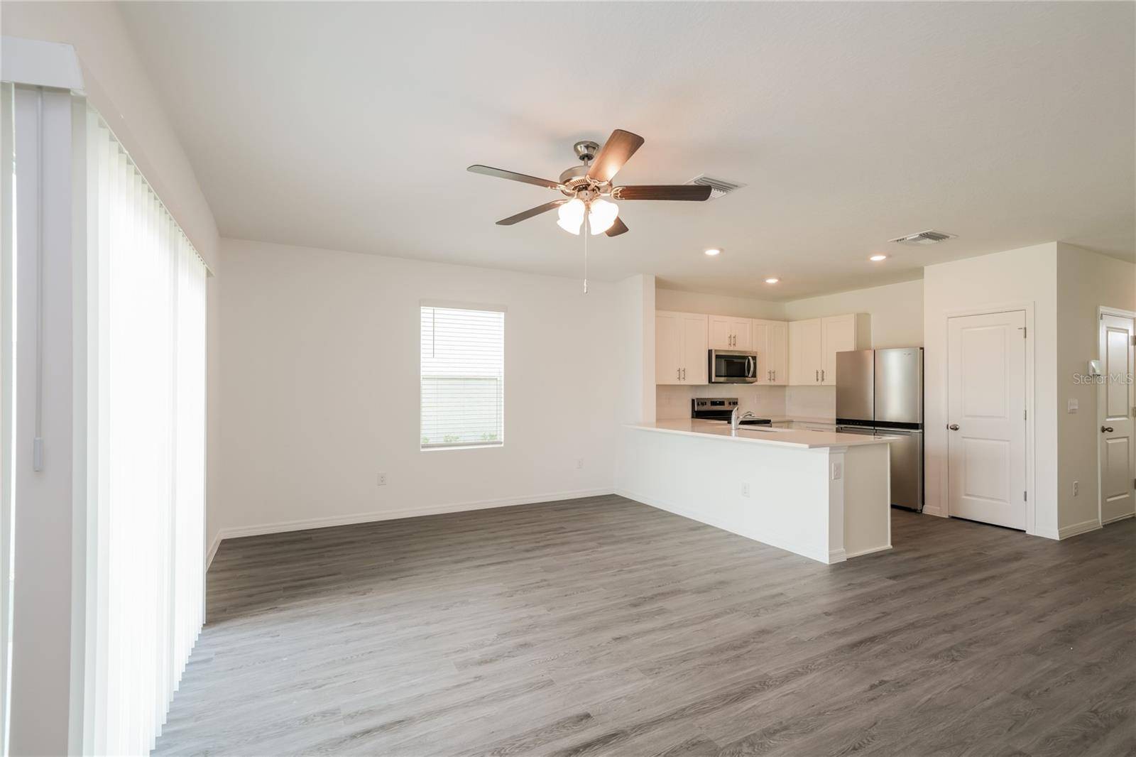 Wesley Chapel, FL 33545,8498 LOFTY TIMBER WAY