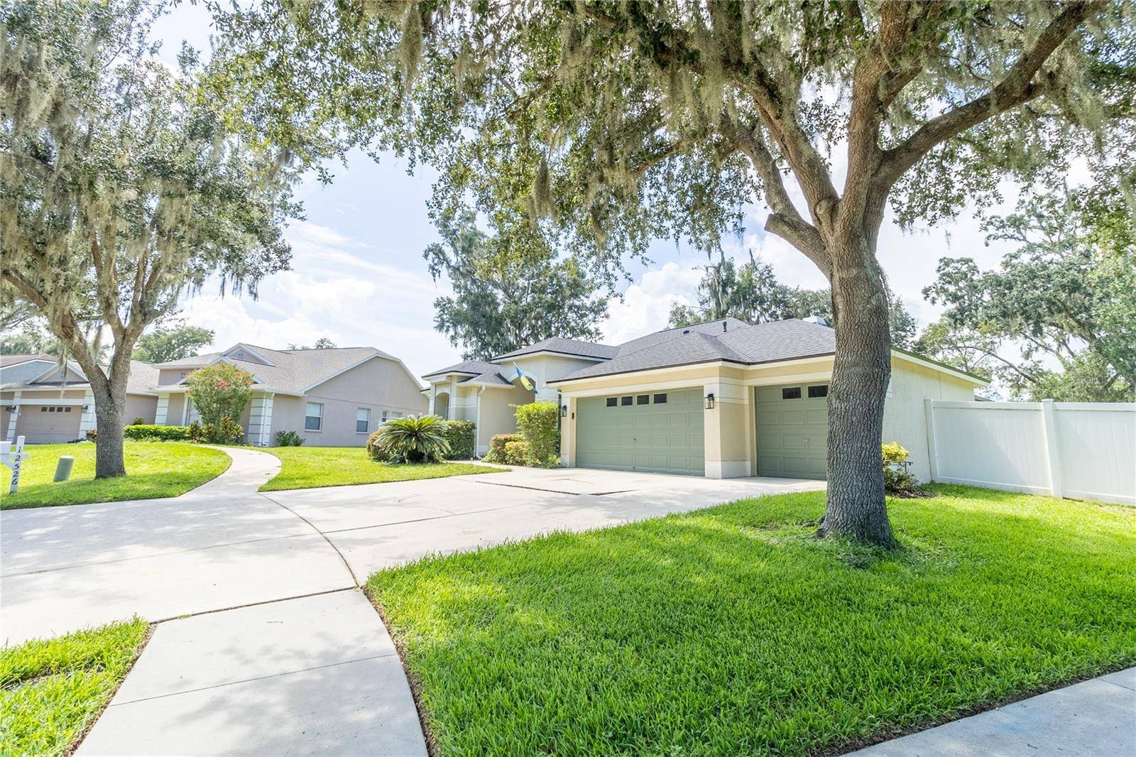 Riverview, FL 33569,12526 RIVER BIRCH DR