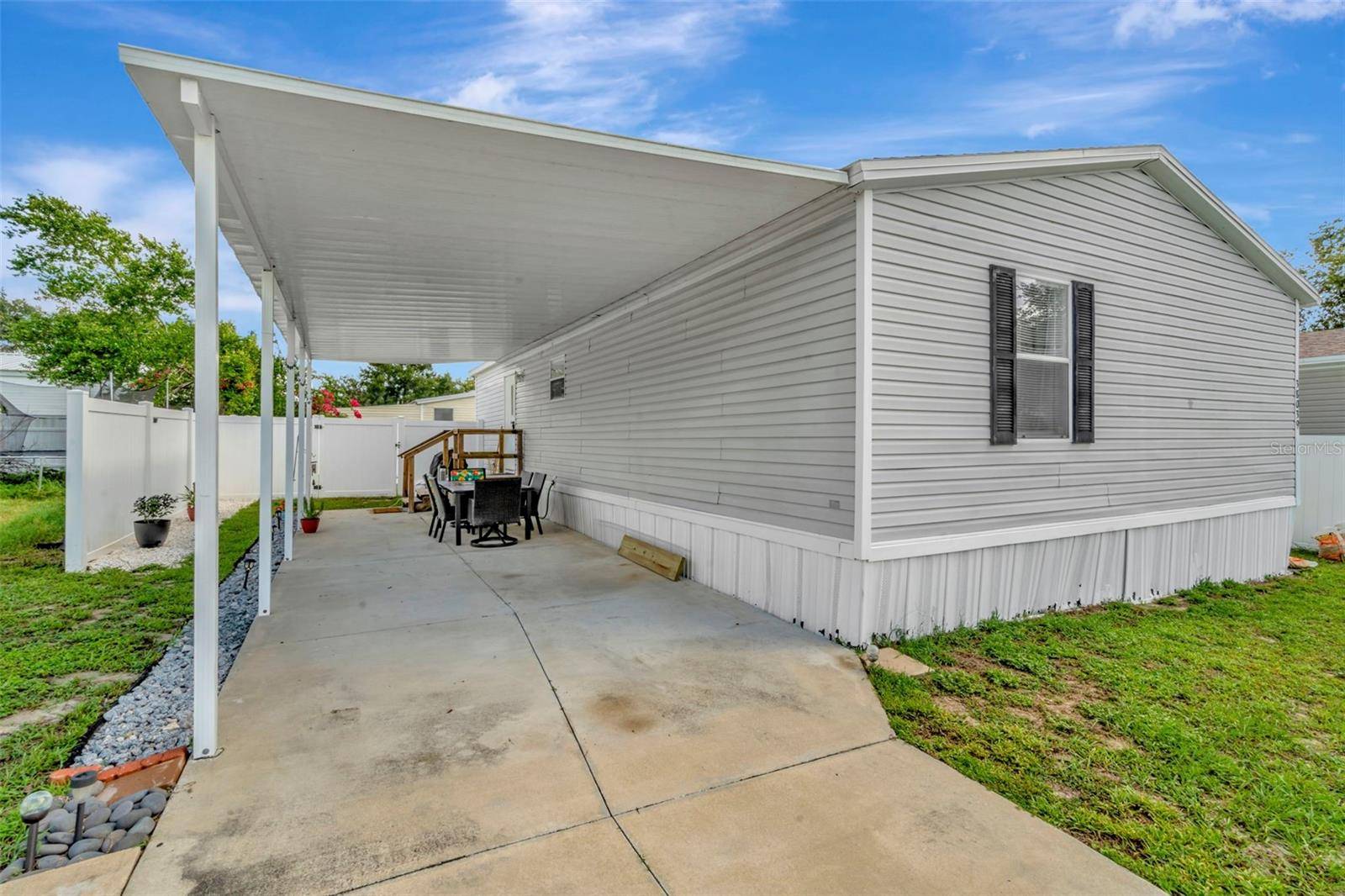 Zephyrhills, FL 33542,38039 LEONDIAS DR