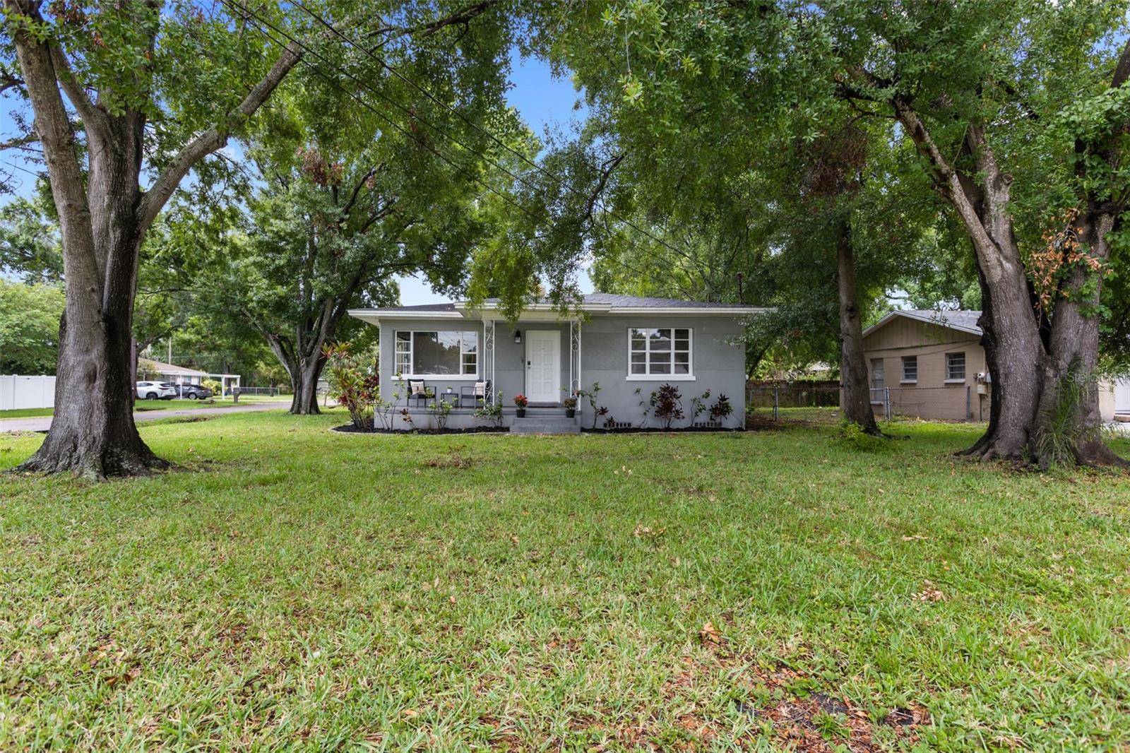Tampa, FL 33609,2902 W LEMON ST