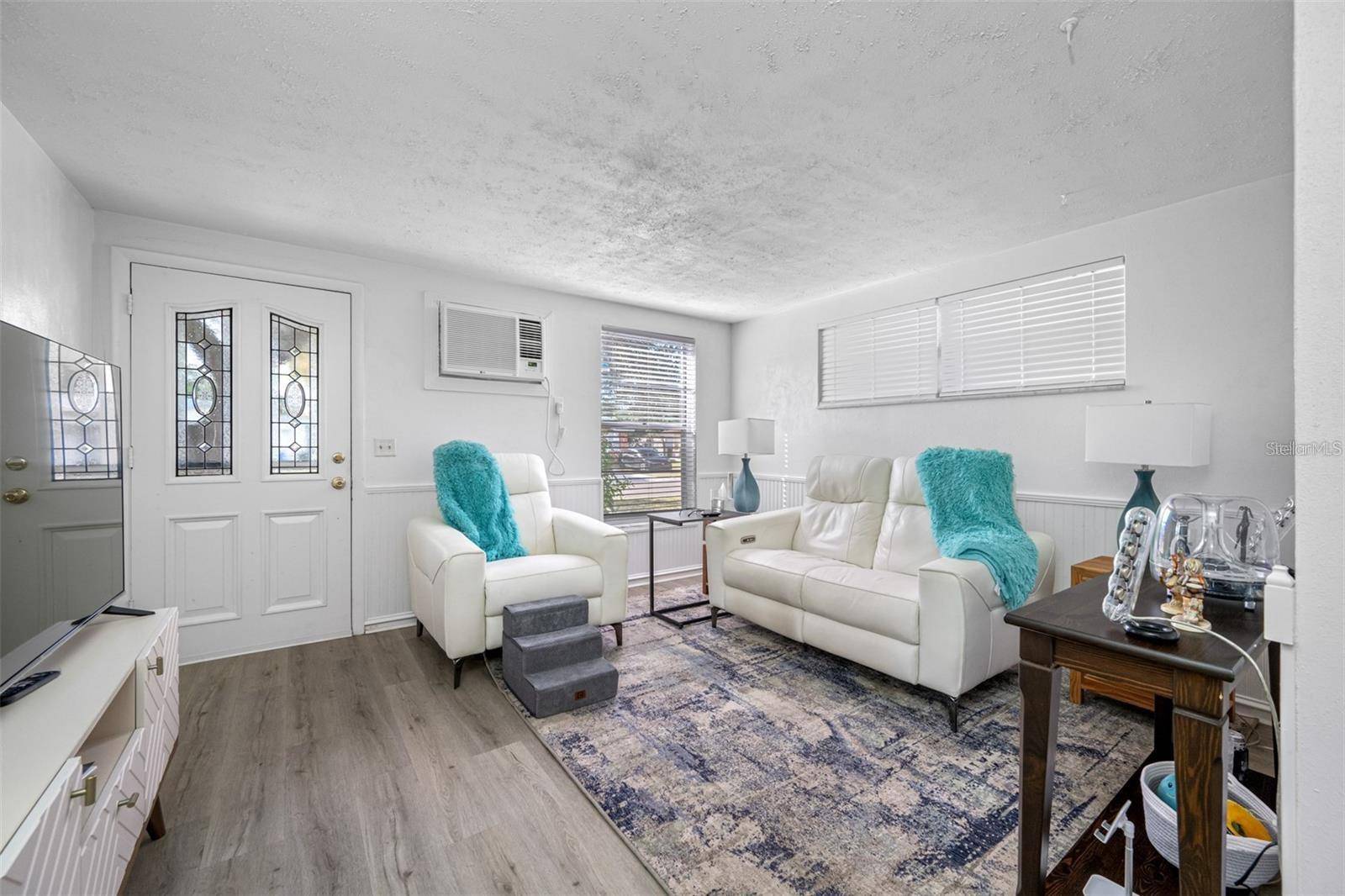 Dunedin, FL 34698,616 DOGWOOD CT