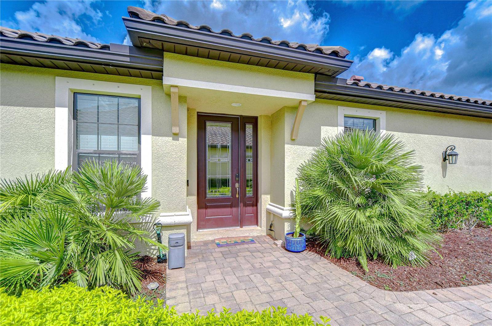 Tampa, FL 33647,8433 ALBERATA VISTA DR