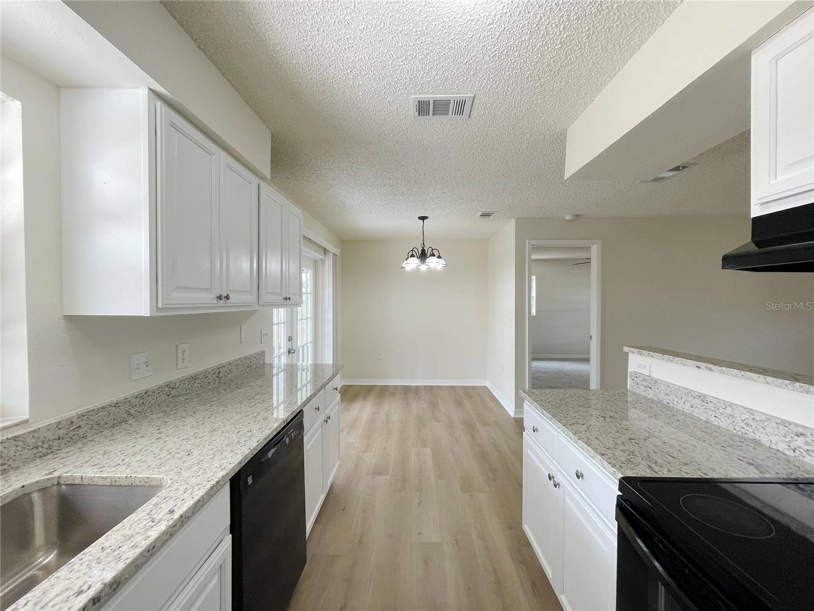 Brandon, FL 33510,1003 CORNWALL CT