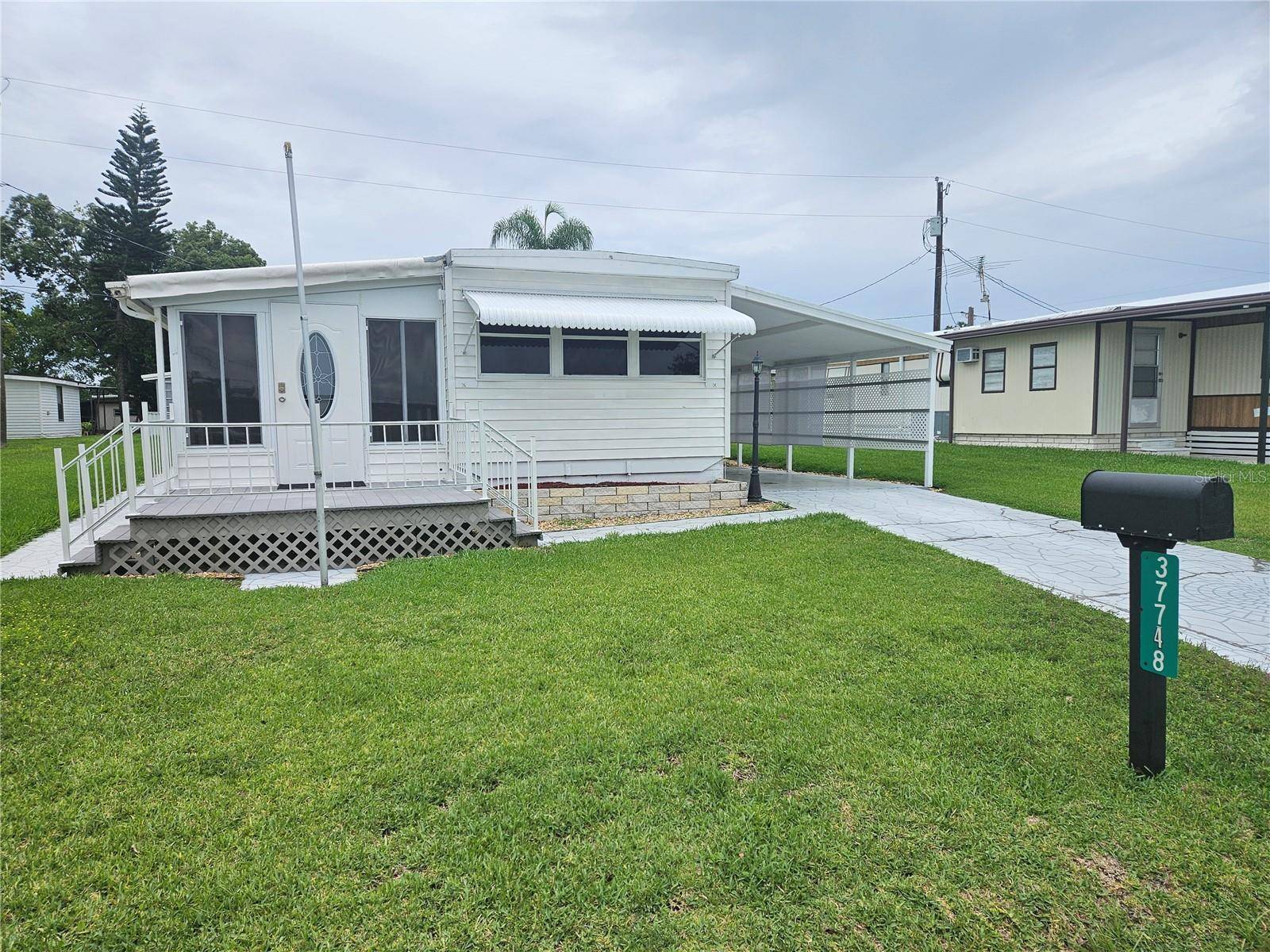 Zephyrhills, FL 33542,37748 EASY AVE
