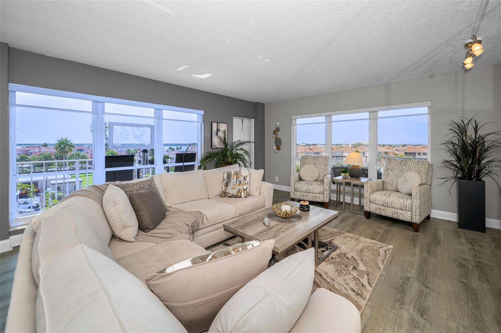 Clearwater Beach, FL 33767,1621 GULF BLVD #407