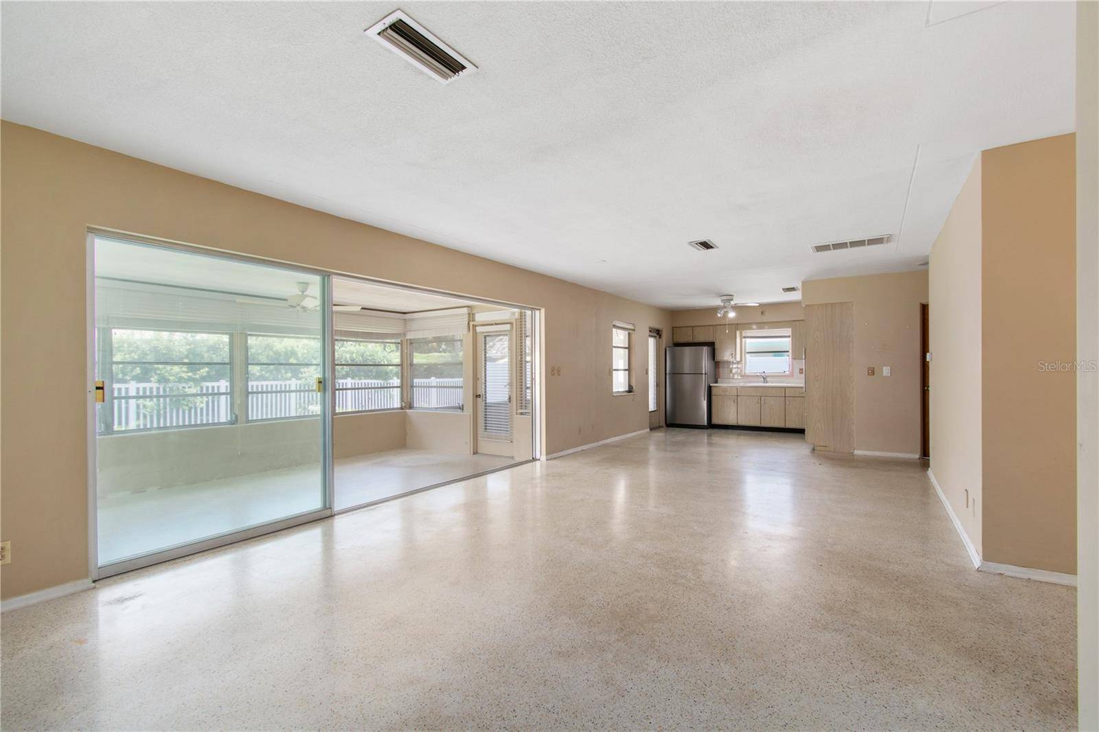 Seminole, FL 33776,13898 JAMAICA DR