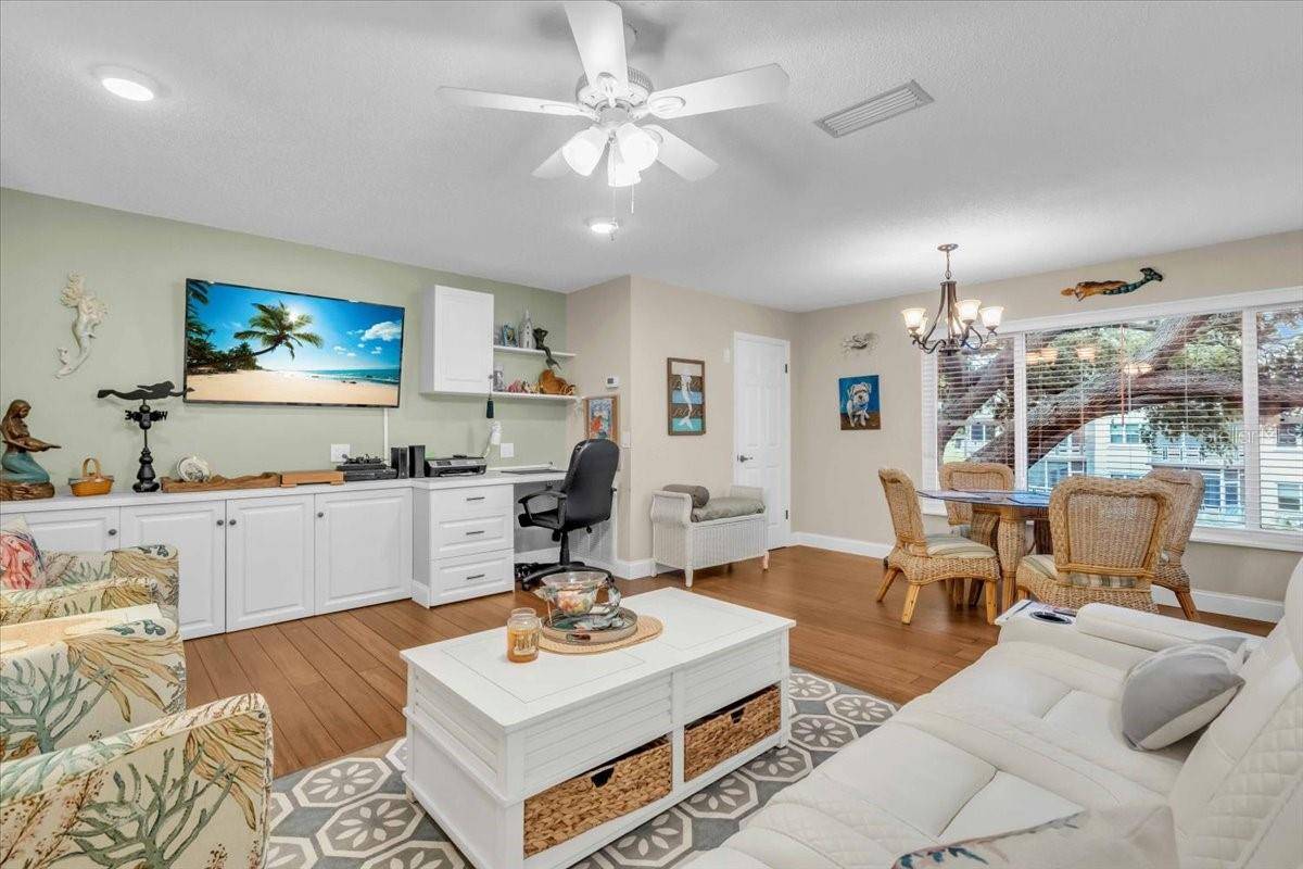 St Petersburg, FL 33709,5725 80TH ST N #210