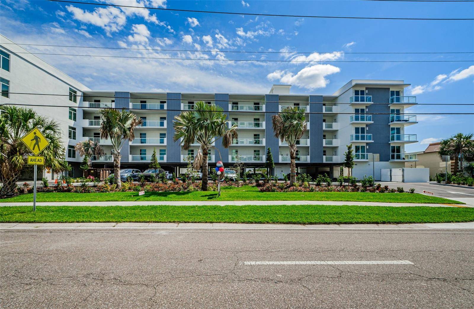Clearwater Beach, FL 33767,415 ISLAND WAY #511