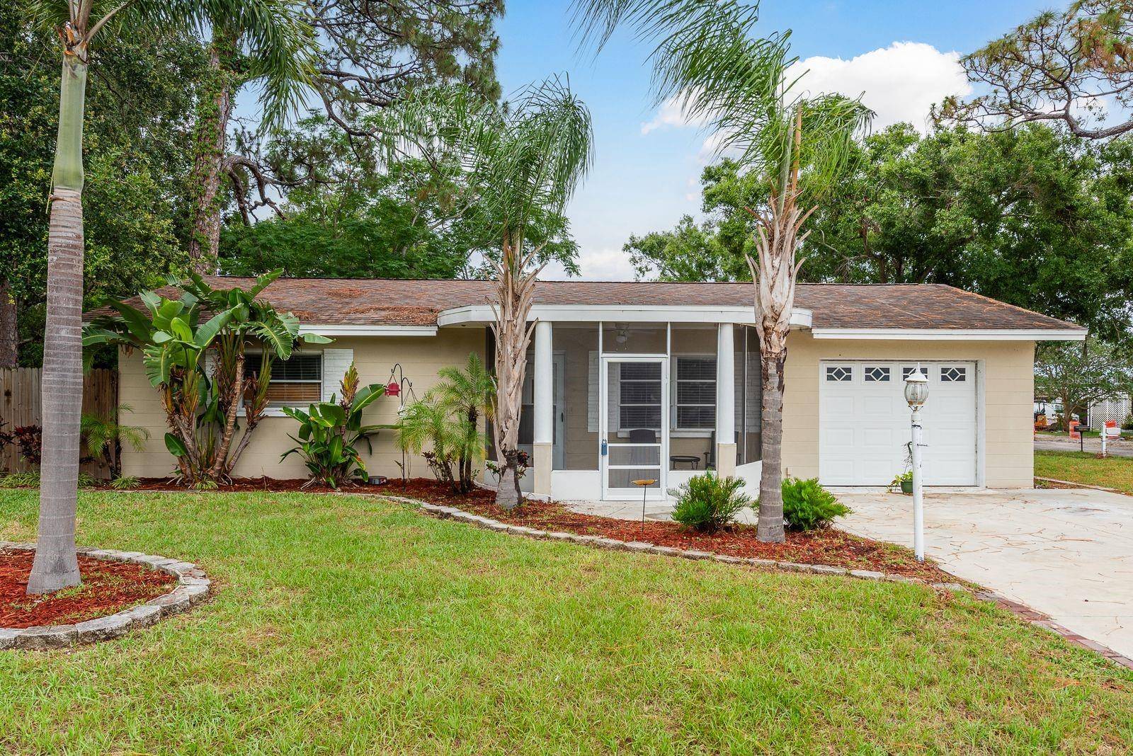 Largo, FL 33773,10623 103RD ST