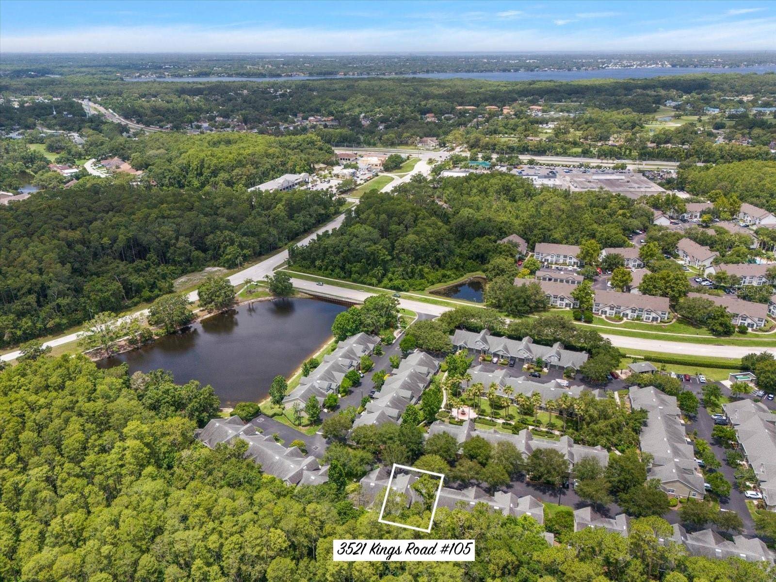 Palm Harbor, FL 34685,3521 KINGS RD #105