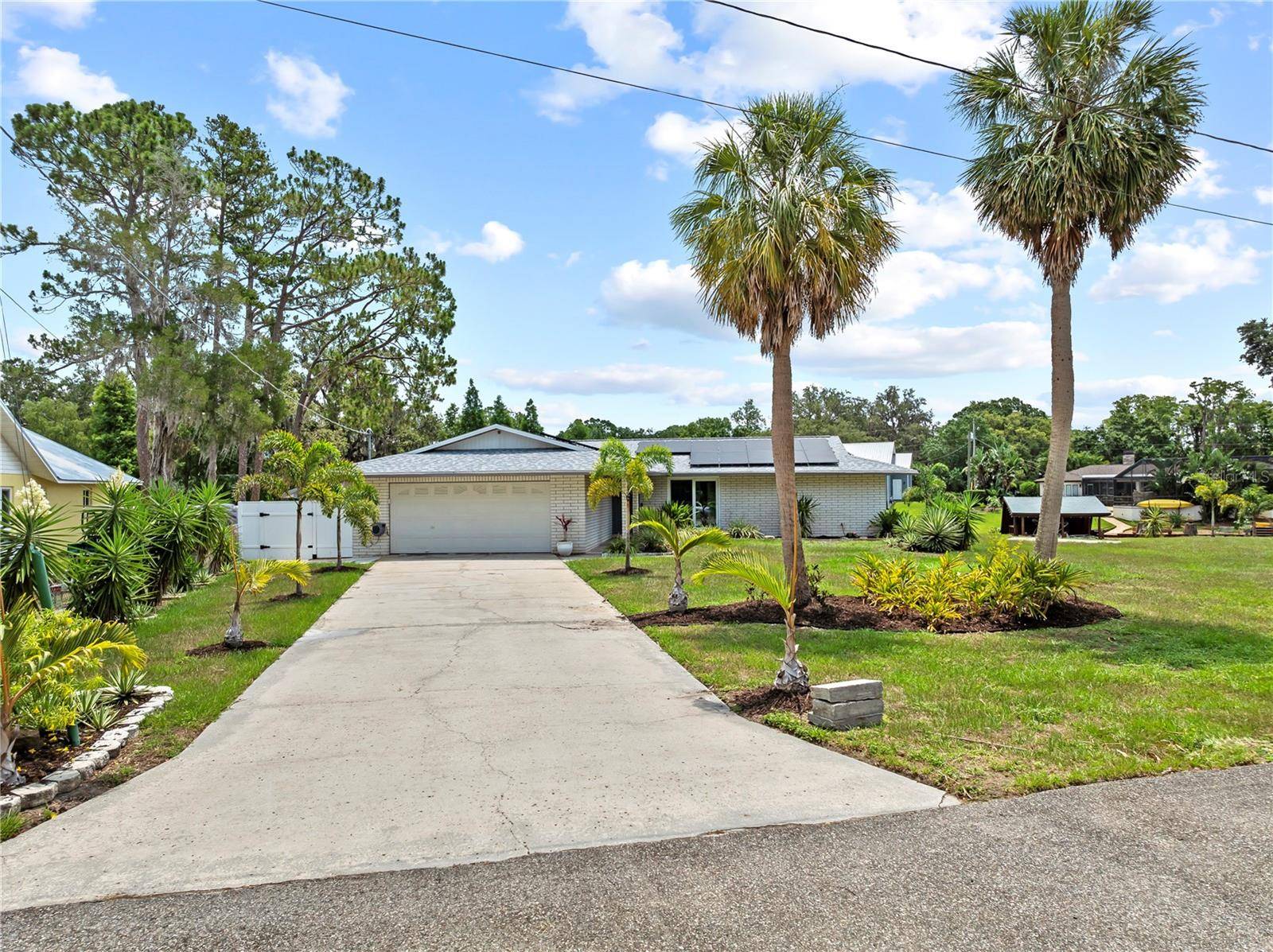 Odessa, FL 33556,17511 CANAL SHORES DR
